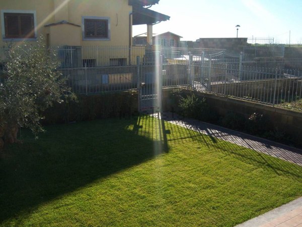 casa indipendente in vendita a Ladispoli