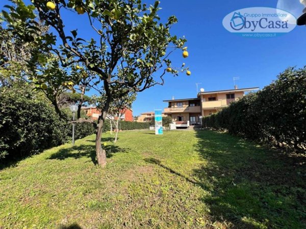 casa indipendente in vendita a Ladispoli in zona Marina di San Nicola