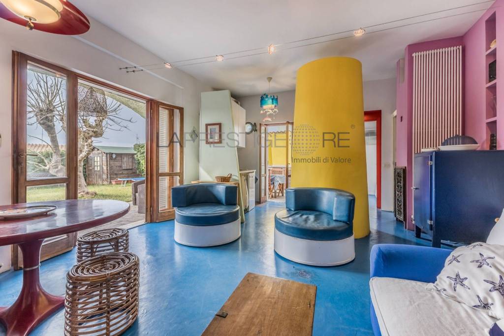 casa indipendente in vendita a Ladispoli