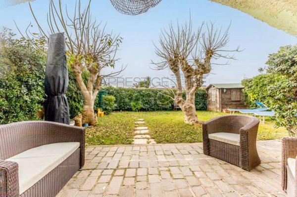 casa indipendente in vendita a Ladispoli