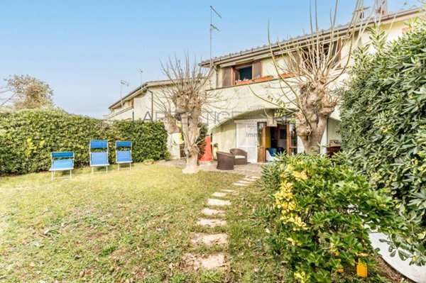 casa indipendente in vendita a Ladispoli