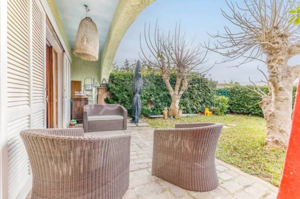 casa indipendente in vendita a Ladispoli