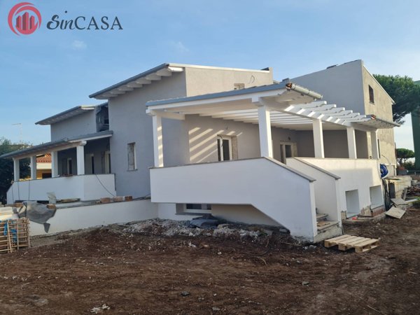 casa indipendente in vendita a Ladispoli