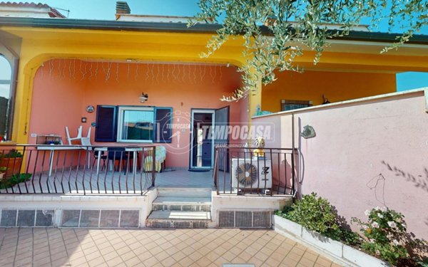 casa indipendente in vendita a Ladispoli