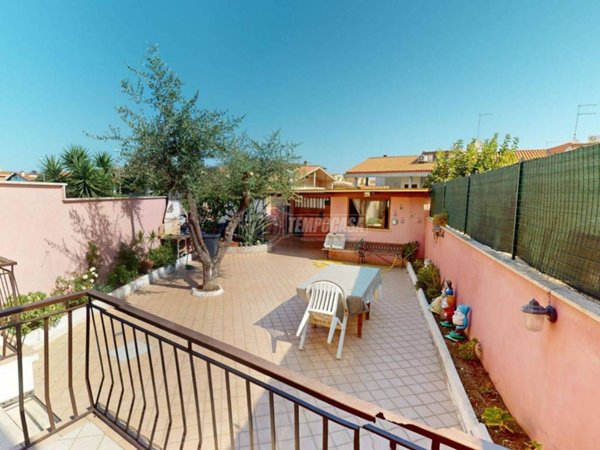 casa indipendente in vendita a Ladispoli