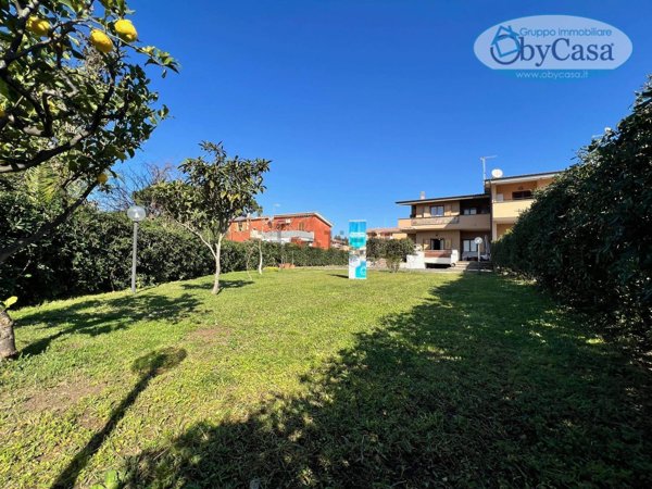 casa indipendente in vendita a Ladispoli in zona Marina di San Nicola