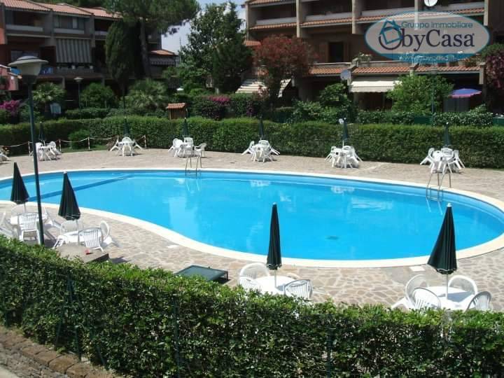 appartamento in vendita a Ladispoli in zona Marina di San Nicola