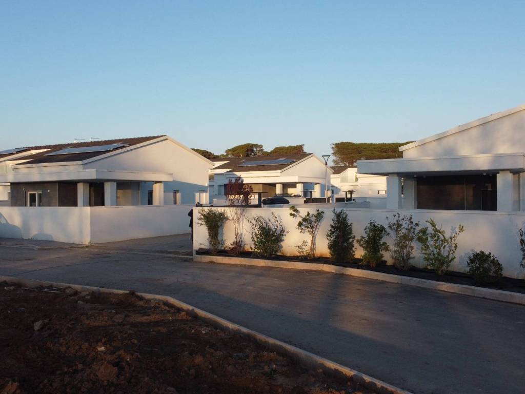 casa indipendente in vendita a Ladispoli