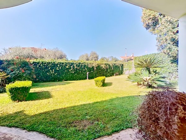 casa indipendente in vendita a Ladispoli in zona Marina di San Nicola