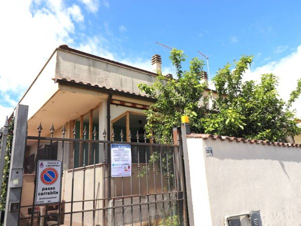casa indipendente in vendita a Ladispoli