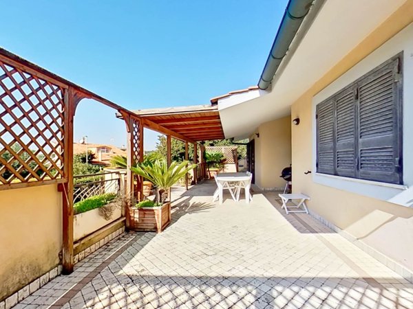 appartamento in vendita a Ladispoli in zona Marina di San Nicola