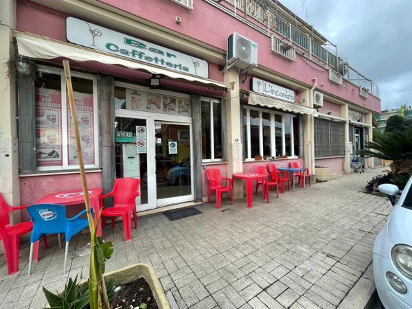 negozio in vendita a Ladispoli