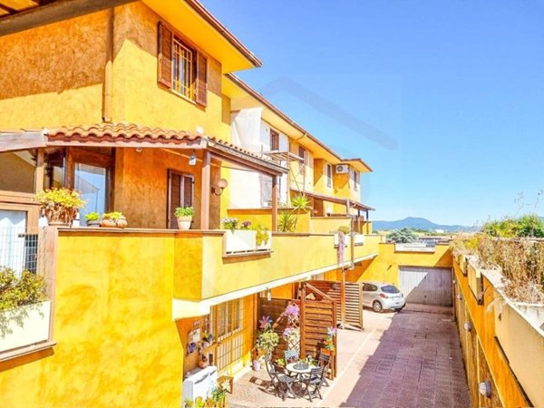 casa indipendente in vendita a Ladispoli