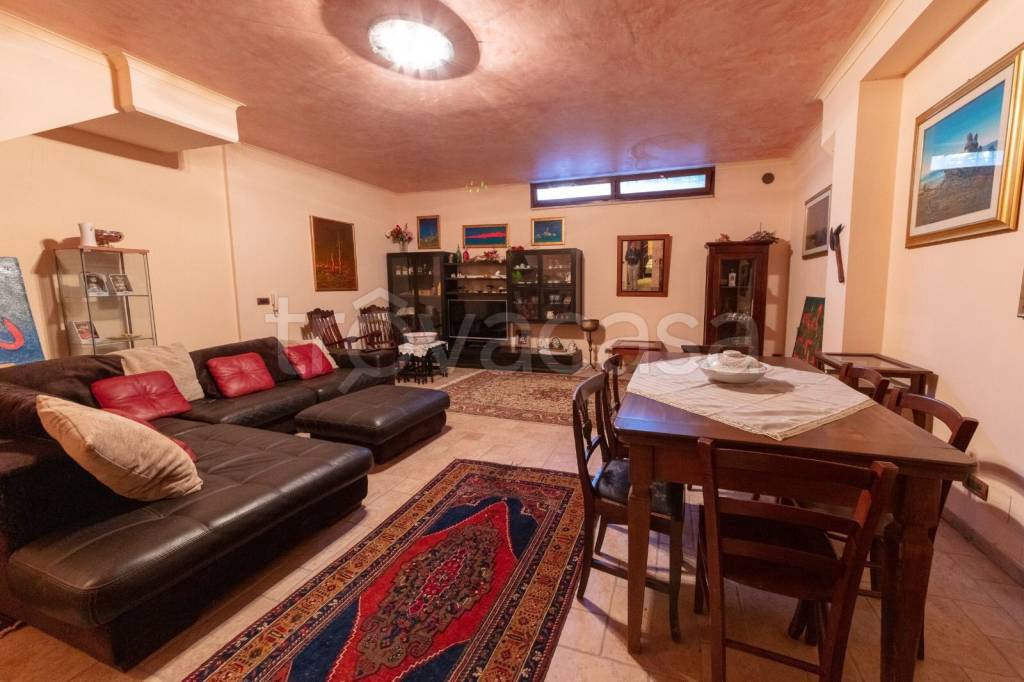 casa indipendente in vendita a Ladispoli