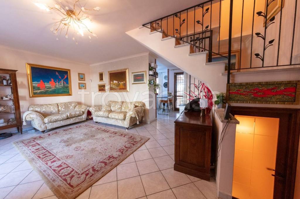 casa indipendente in vendita a Ladispoli