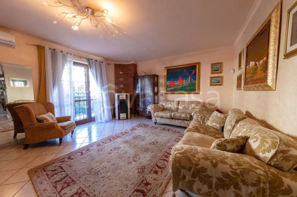 casa indipendente in vendita a Ladispoli