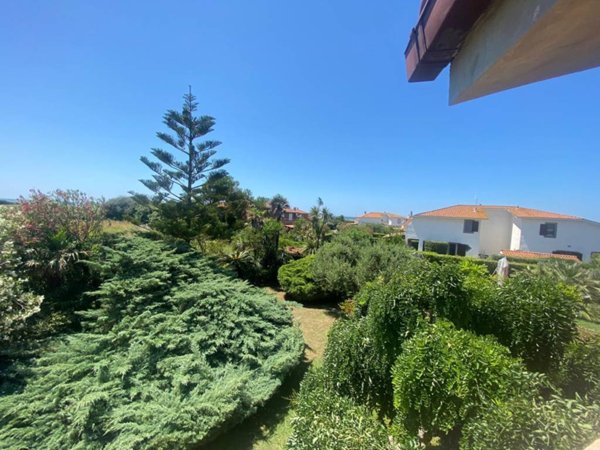 casa indipendente in vendita a Ladispoli in zona Marina di San Nicola