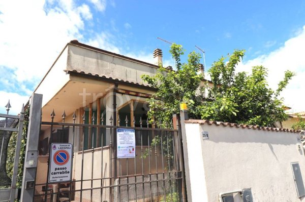casa indipendente in vendita a Ladispoli