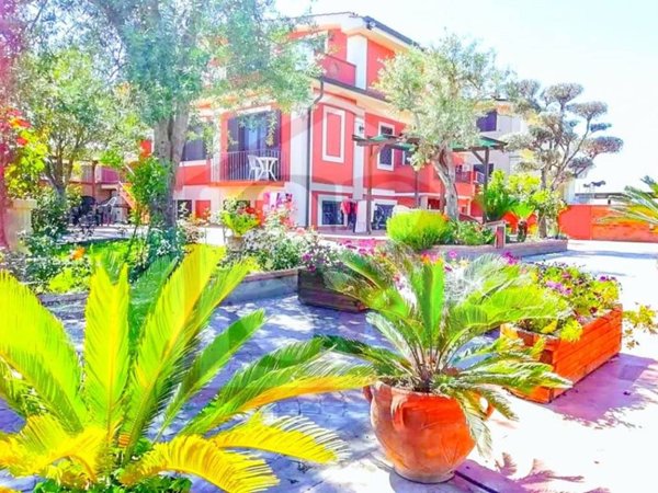 casa indipendente in vendita a Ladispoli