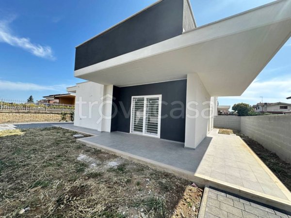 casa indipendente in vendita a Ladispoli