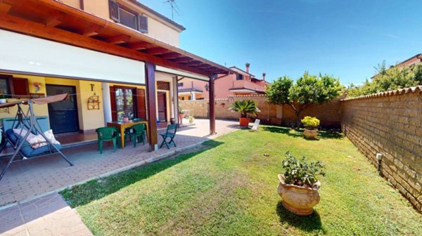 casa indipendente in vendita a Ladispoli