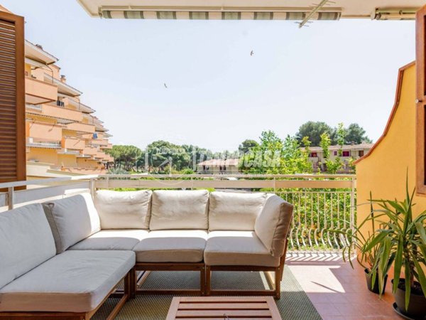 appartamento in vendita a Ladispoli in zona Marina di San Nicola