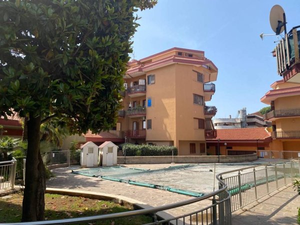 appartamento in vendita a Ladispoli in zona Marina di San Nicola