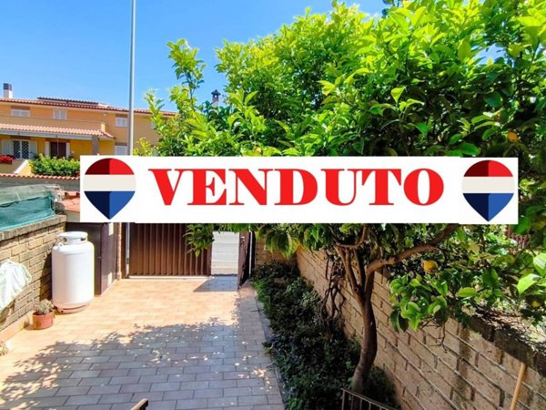 casa indipendente in vendita a Ladispoli