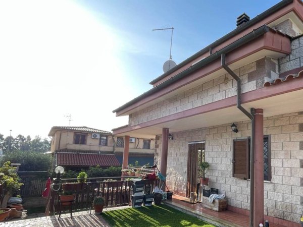 casa indipendente in vendita a Ladispoli