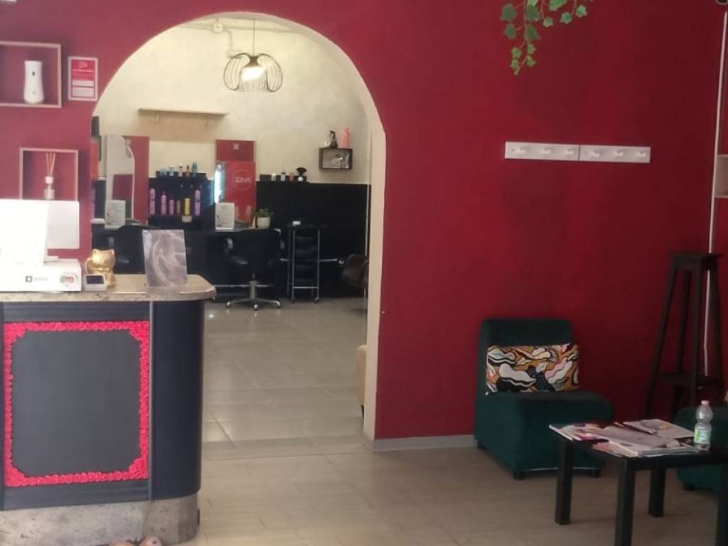 negozio in vendita a Ladispoli