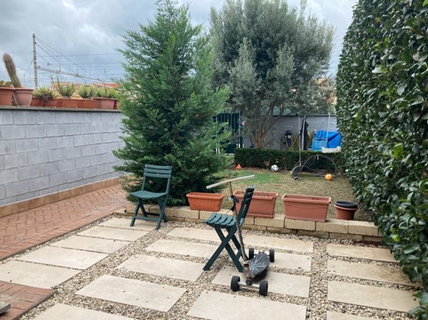 pentavano in vendita a Ladispoli