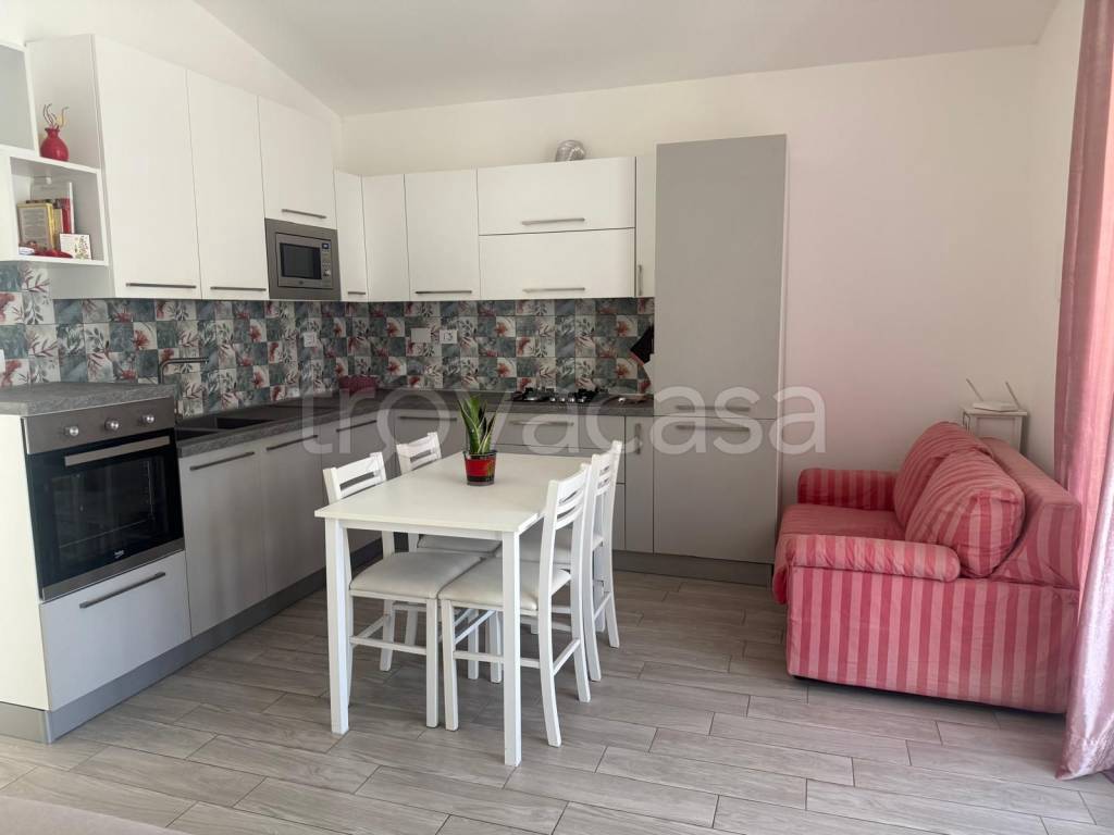 casa indipendente in vendita a Ladispoli