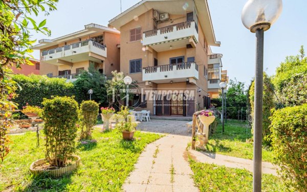 appartamento in vendita a Ladispoli in zona Marina di San Nicola