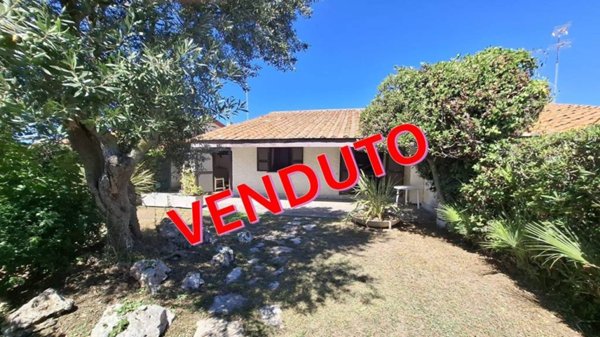 casa indipendente in vendita a Ladispoli