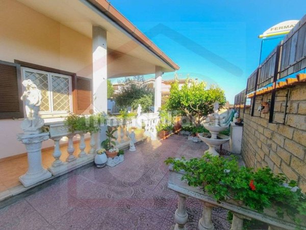 casa indipendente in vendita a Ladispoli