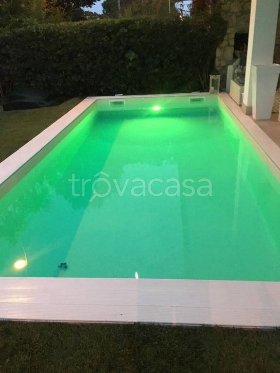 casa indipendente in vendita a Ladispoli in zona Marina di San Nicola