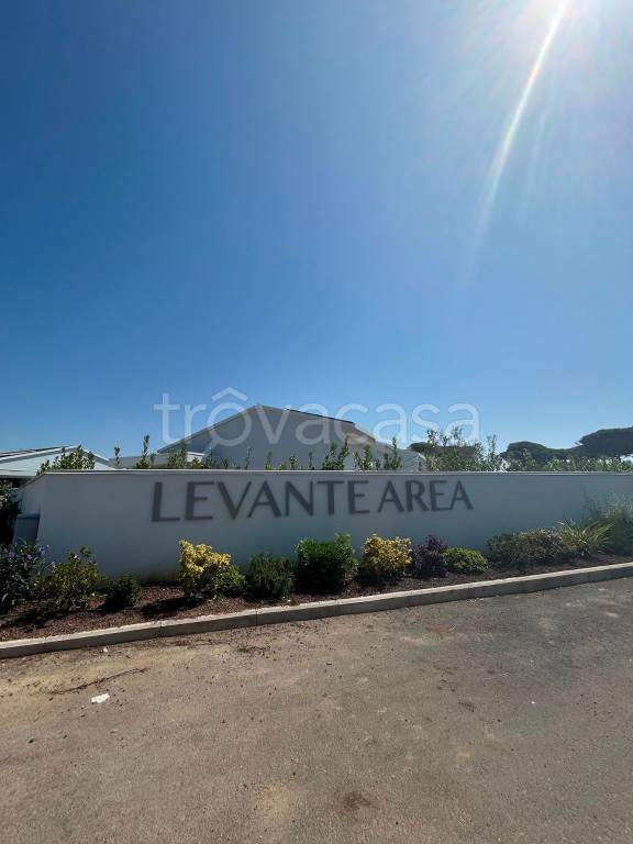 casa indipendente in vendita a Ladispoli