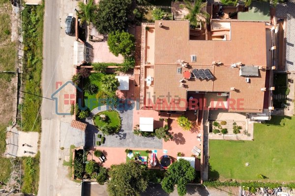 casa indipendente in vendita a Ladispoli