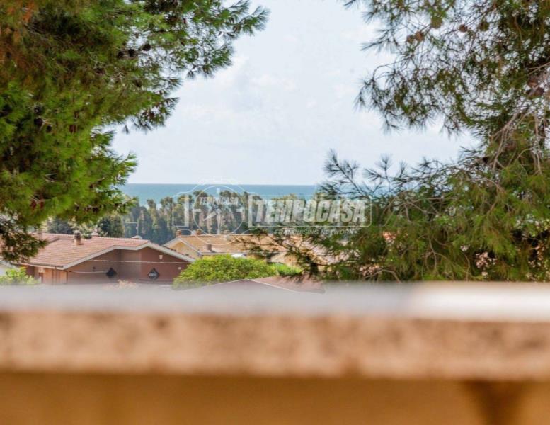 appartamento in vendita a Ladispoli in zona Marina di San Nicola