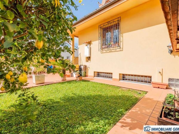 casa indipendente in vendita a Ladispoli