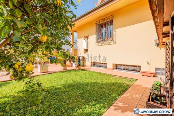 casa indipendente in vendita a Ladispoli
