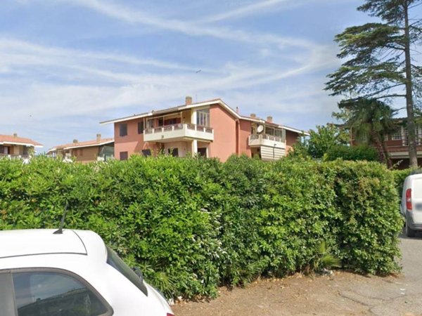 appartamento in vendita a Ladispoli in zona Marina di San Nicola