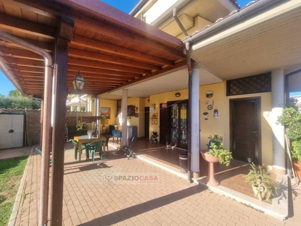 casa indipendente in vendita a Ladispoli