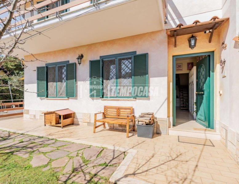 casa indipendente in vendita a Ladispoli in zona Marina di San Nicola