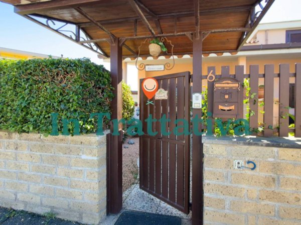casa indipendente in vendita a Ladispoli