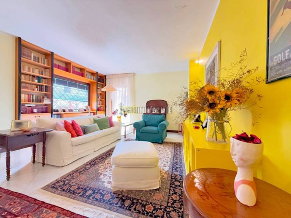 casa indipendente in vendita a Ladispoli