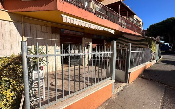 ufficio in vendita a Ladispoli