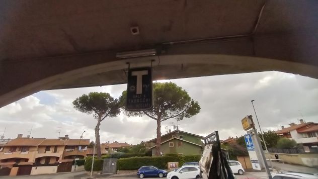 negozio in vendita a Ladispoli