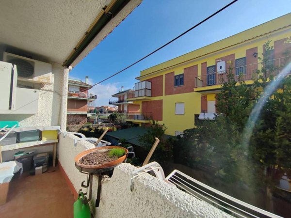 casa indipendente in vendita a Ladispoli in zona Marina di San Nicola