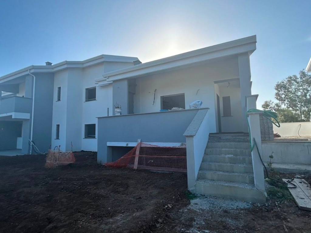 casa indipendente in vendita a Ladispoli